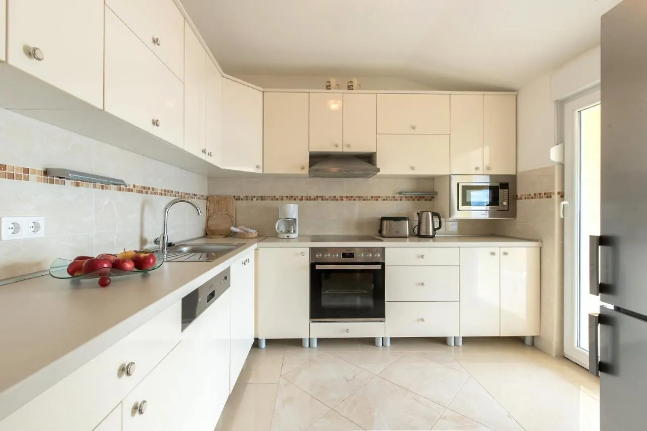 Apartment Dramalj 5592B