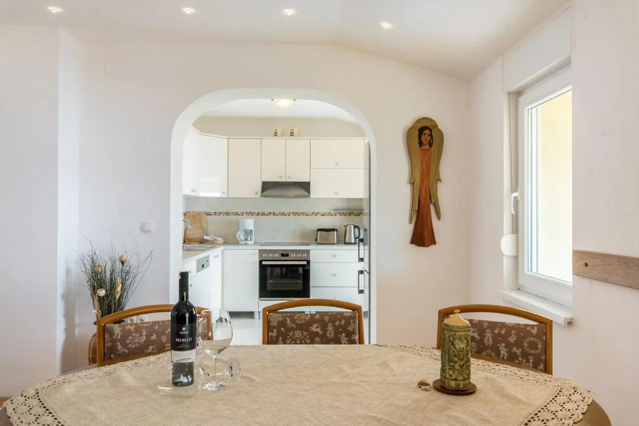 Apartment Dramalj 5592B Κροατία